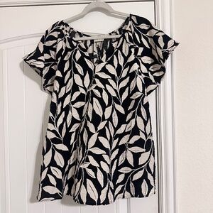 NWT Ava & Viv  Black Cream Leaf Print Flutter Short Sleeve Top sz 1X